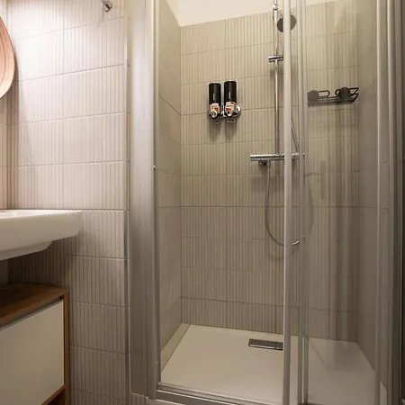 2-Rooms Apartment 10 Min Away From City Center Vienna Exterior photo