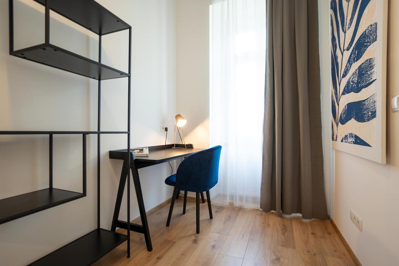 Apartment 2-rooms 10 Min Away From Center Vienna