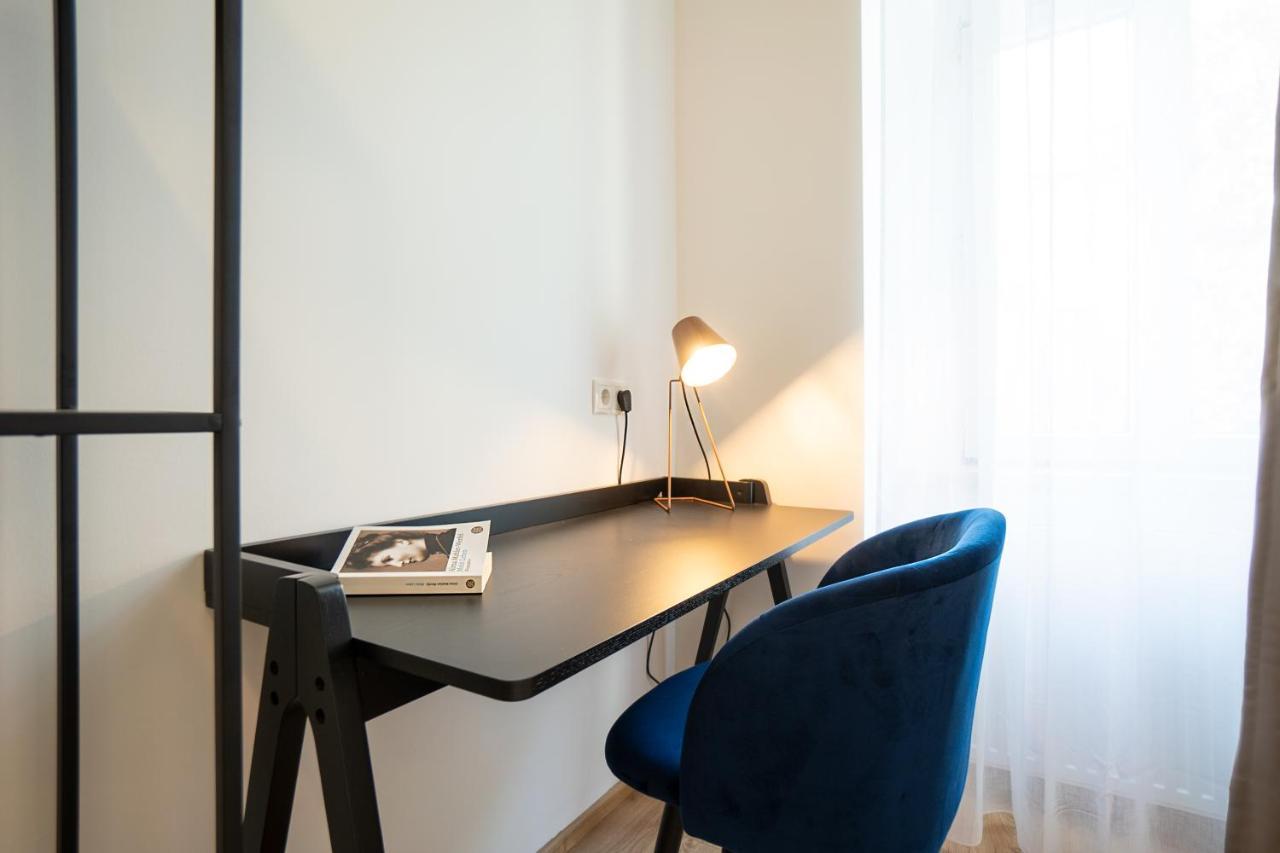 Apartment 2-rooms 10 Min Away From Center Vienna