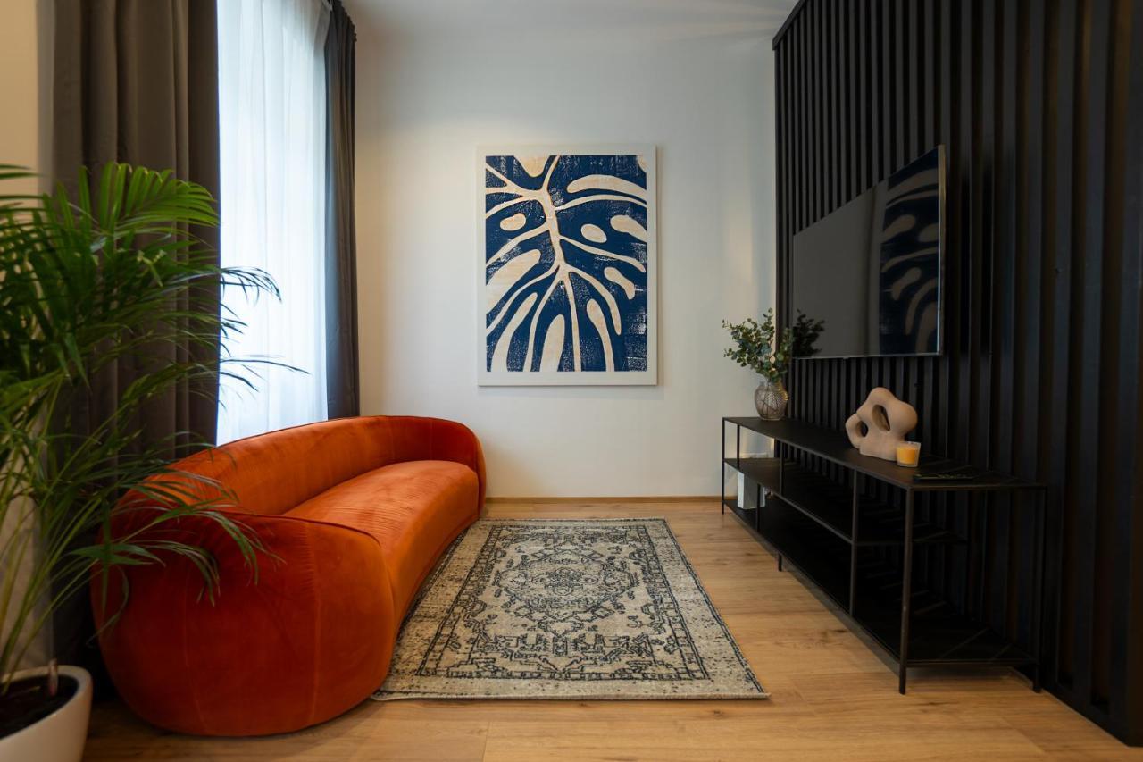 Appartement 2-rooms 10 Min Away From Center *